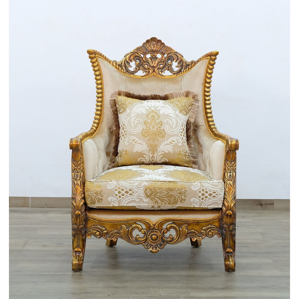 Maggiolini Tufted Wingback Chair Chair with Ottoman