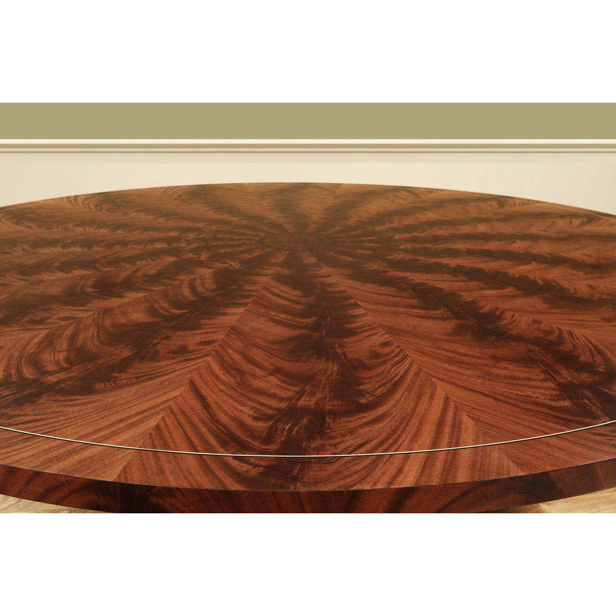 Mahogany Dining Table With Outswept Duncan Phyfe Pedestal