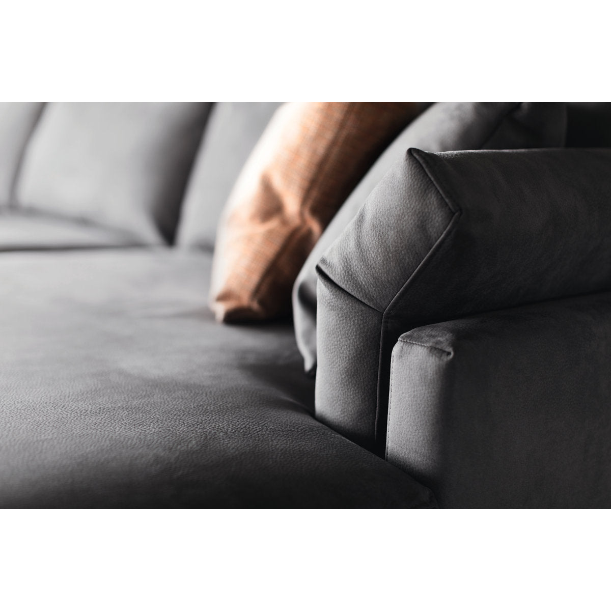 Meridien Chaise Lounge