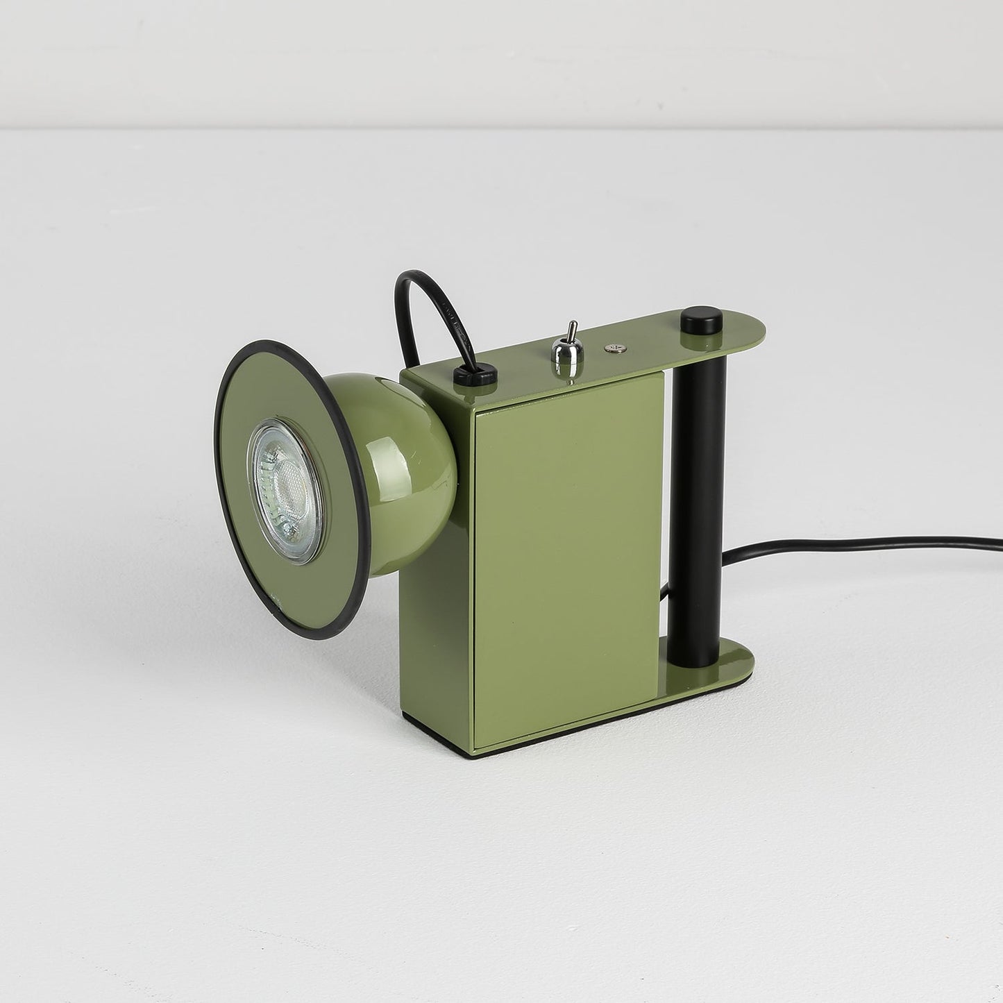 Roland Camera Table Light