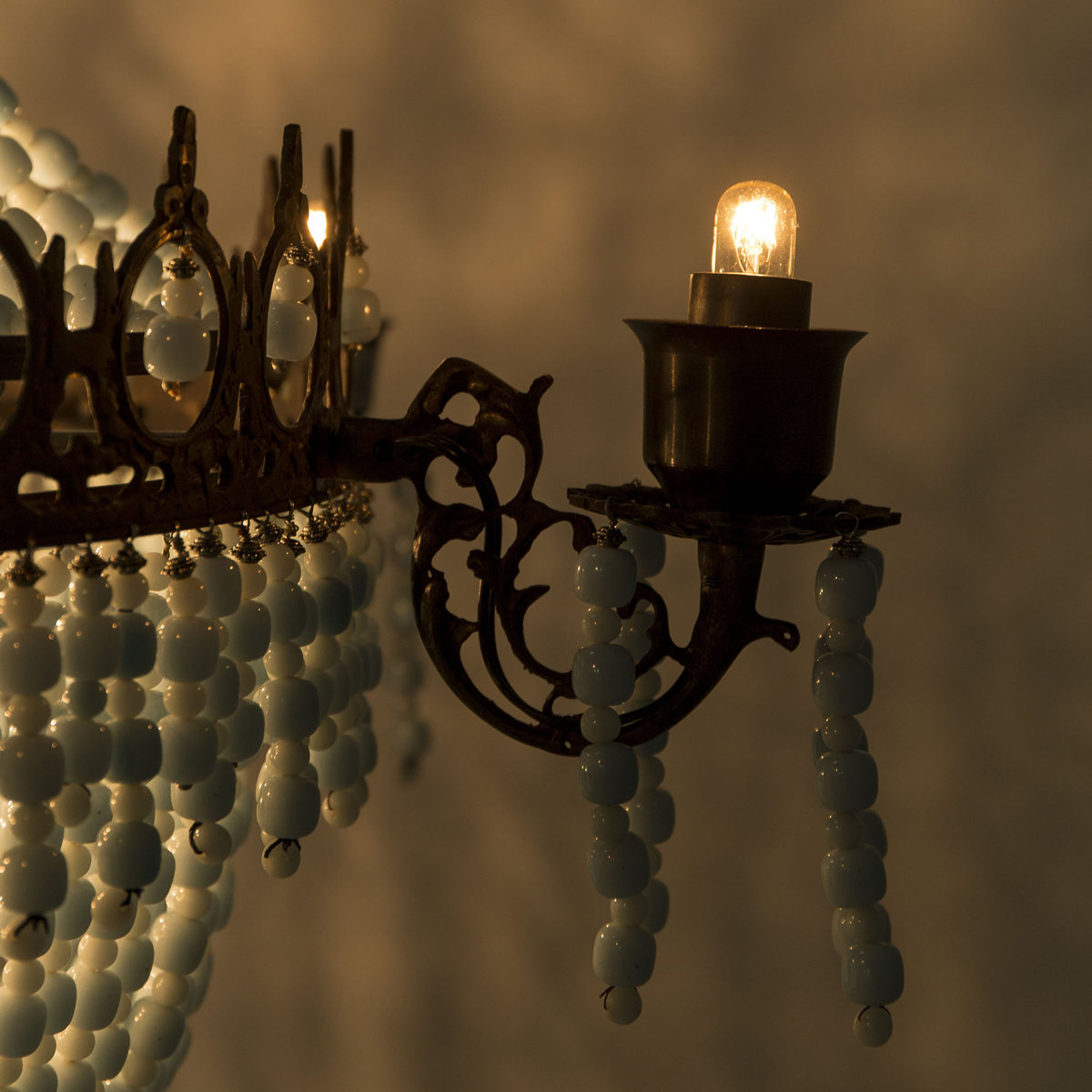 Nellcote 18 - Light Chandelier