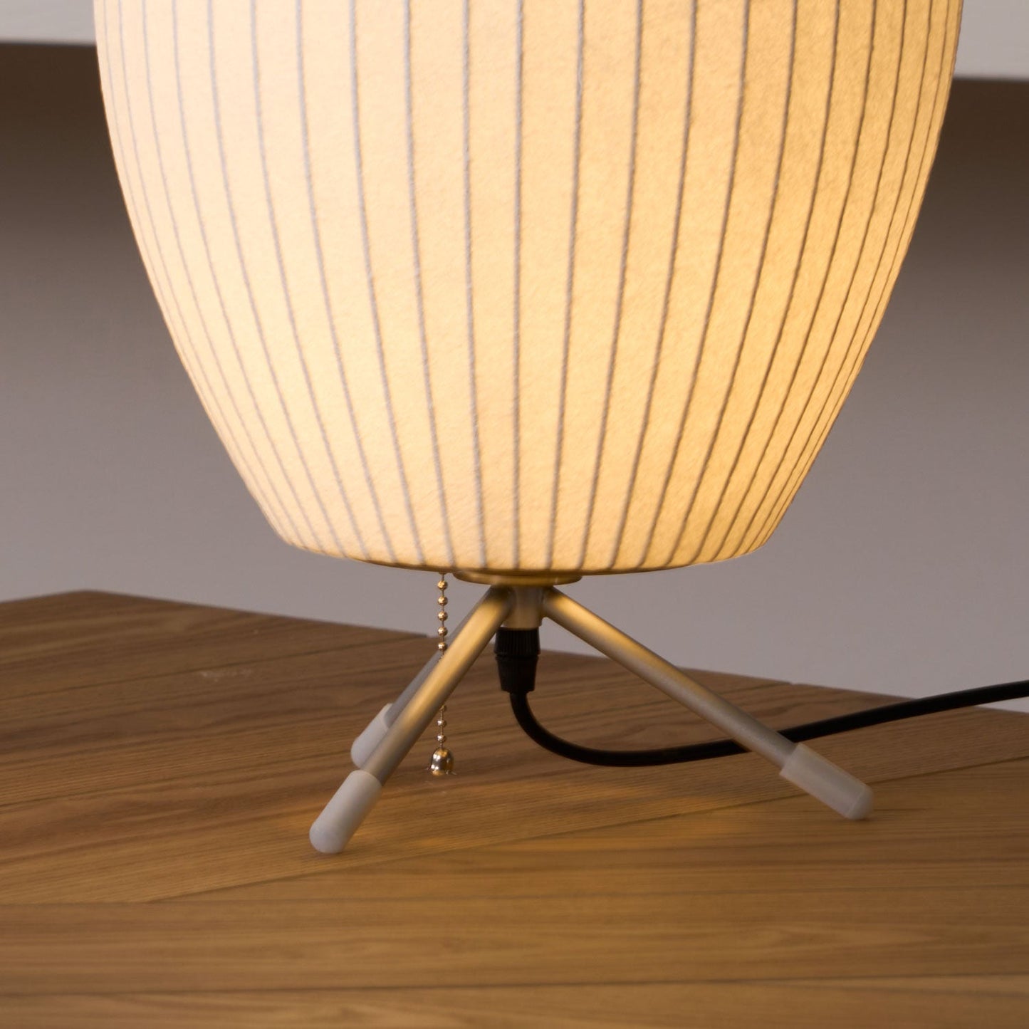 Tripod Bubble Table Lamp