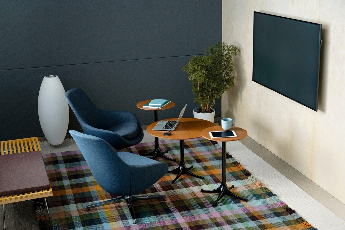 Tripod Bubble Table Lamp