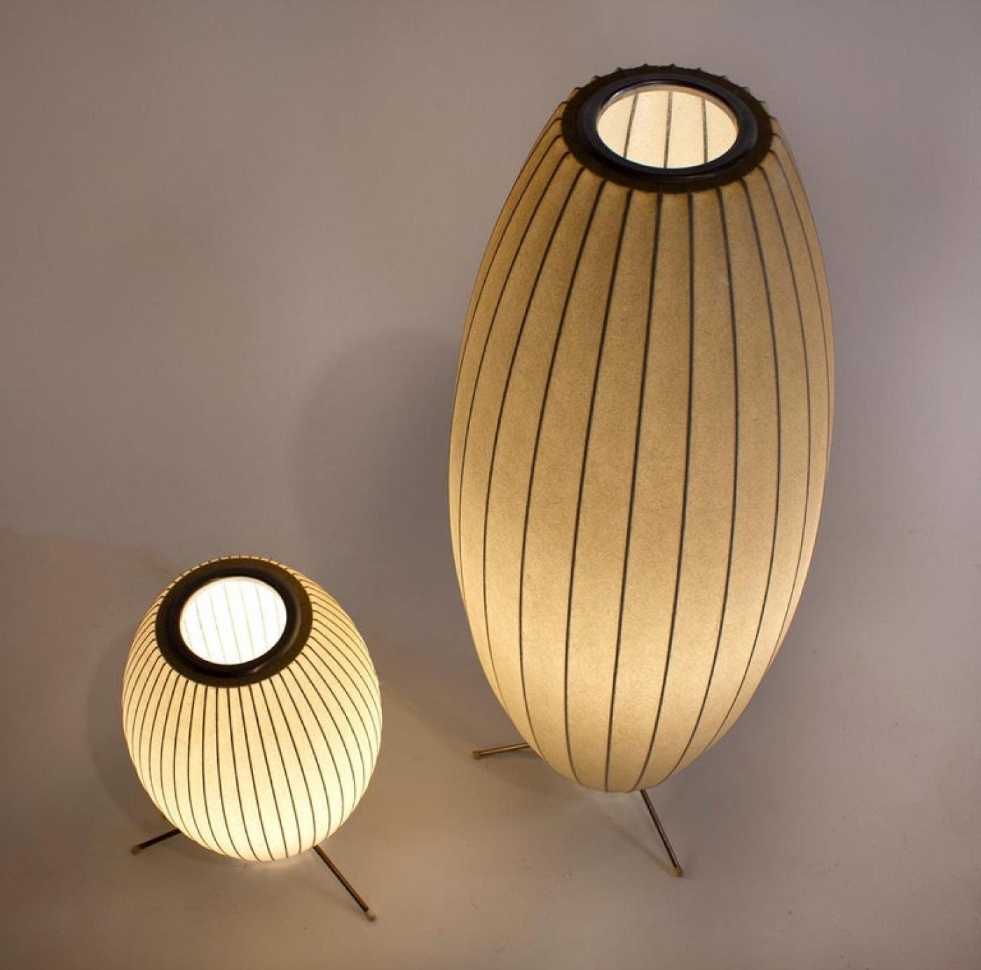 Tripod Bubble Table Lamp