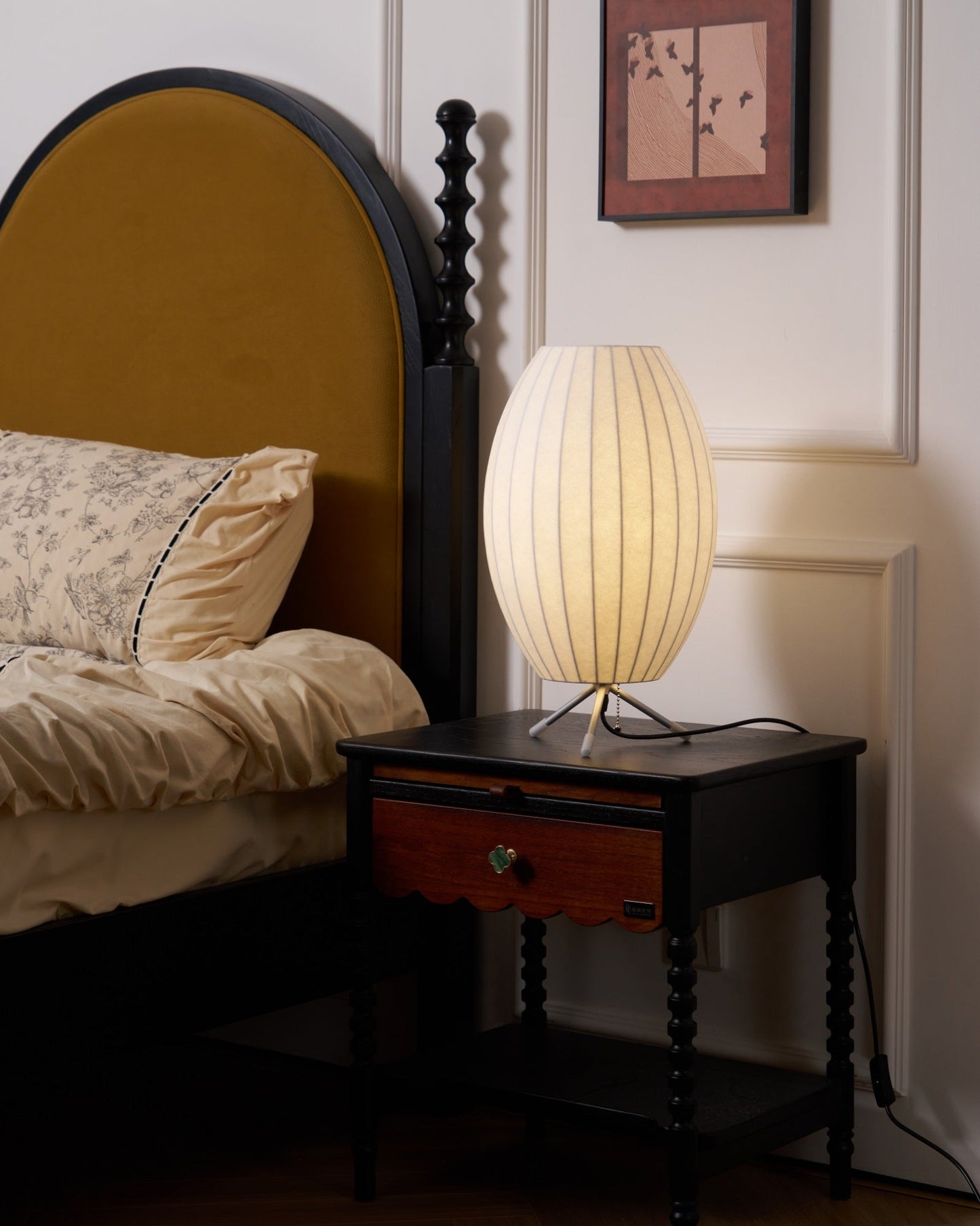 Tripod Bubble Table Lamp