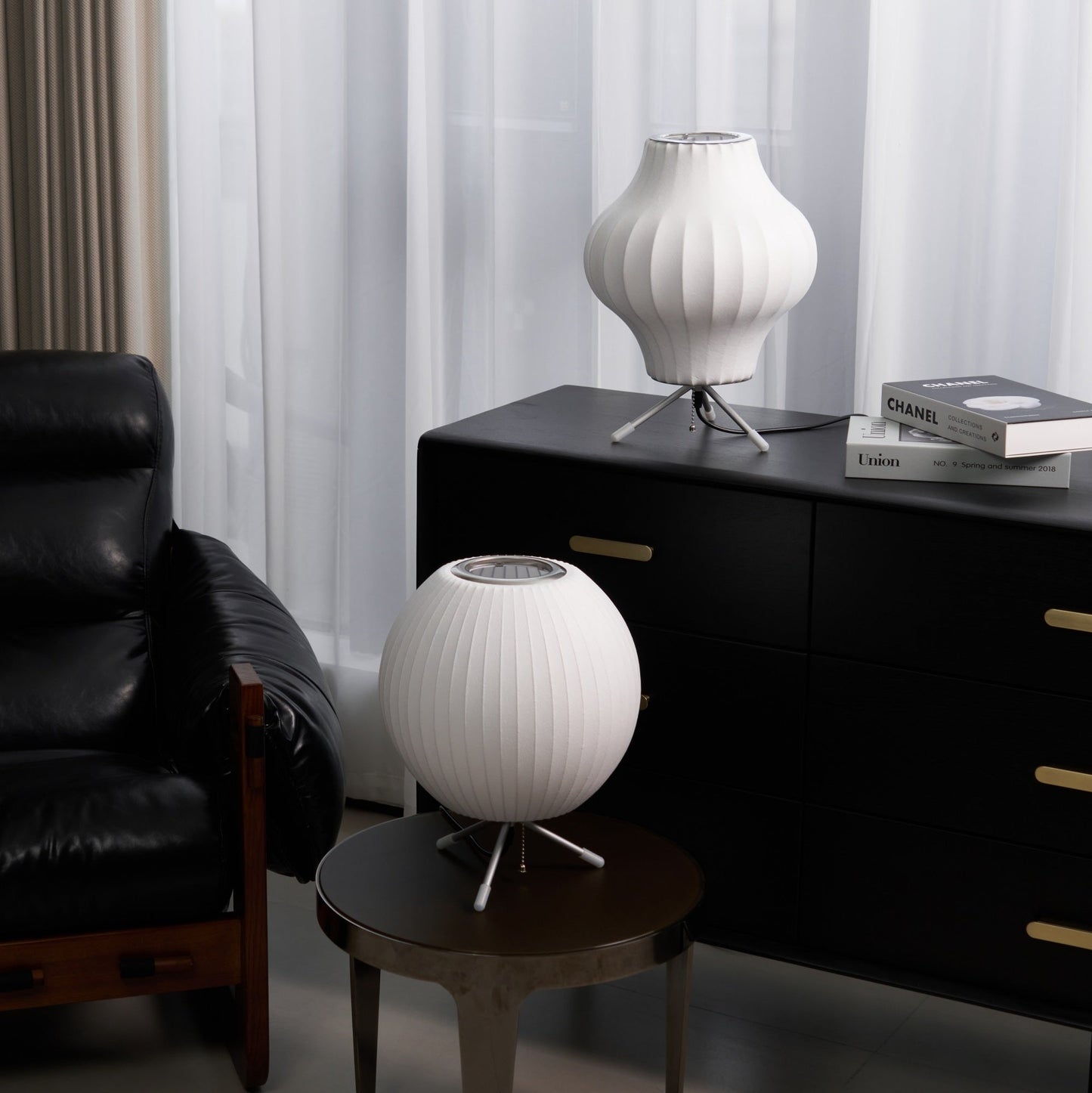 Tripod Bubble Table Lamp