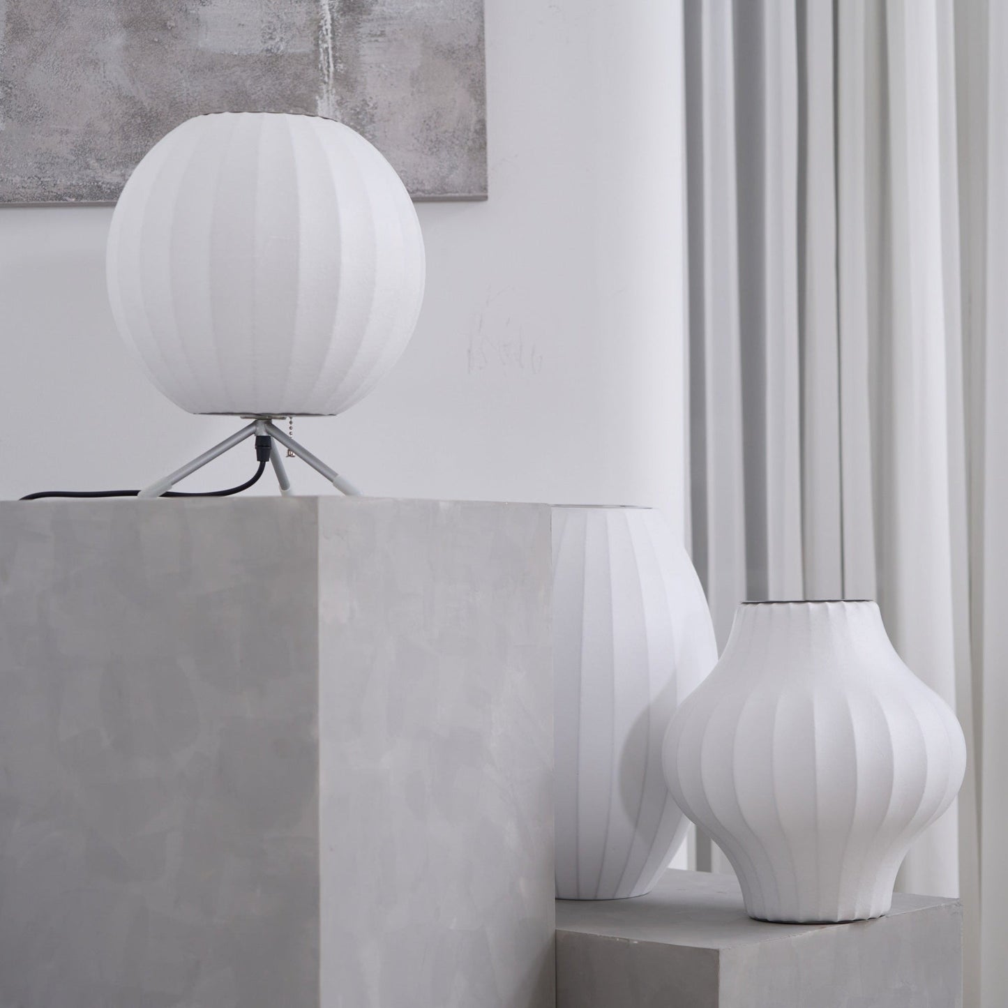 Tripod Bubble Table Lamp