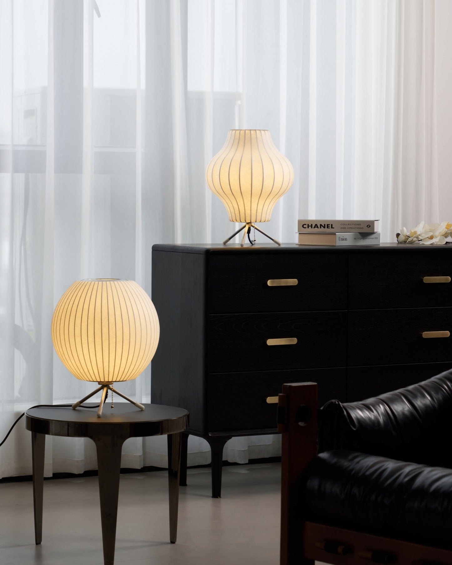 Tripod Bubble Table Lamp