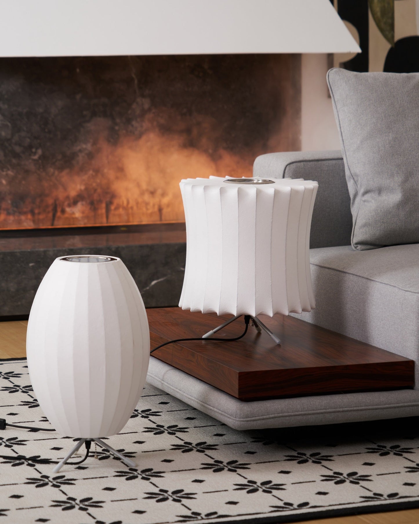 Tripod Bubble Table Lamp