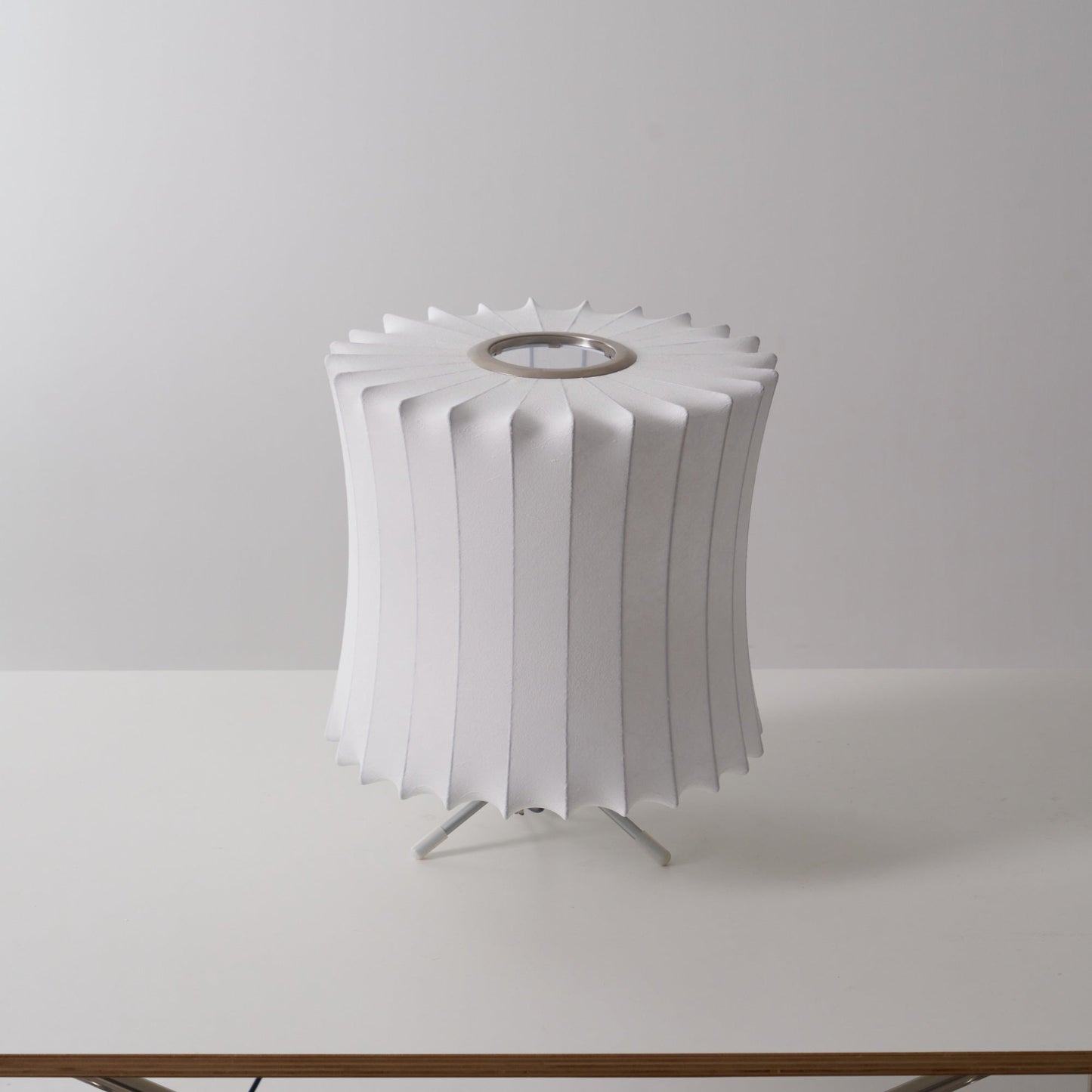 Tripod Bubble Table Lamp