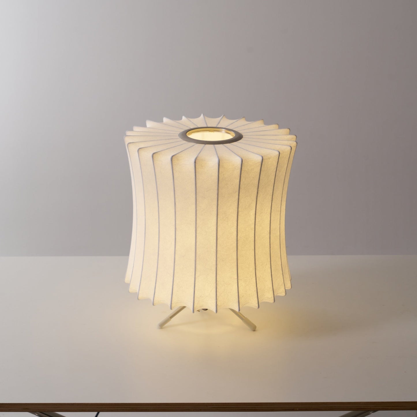 Tripod Bubble Table Lamp