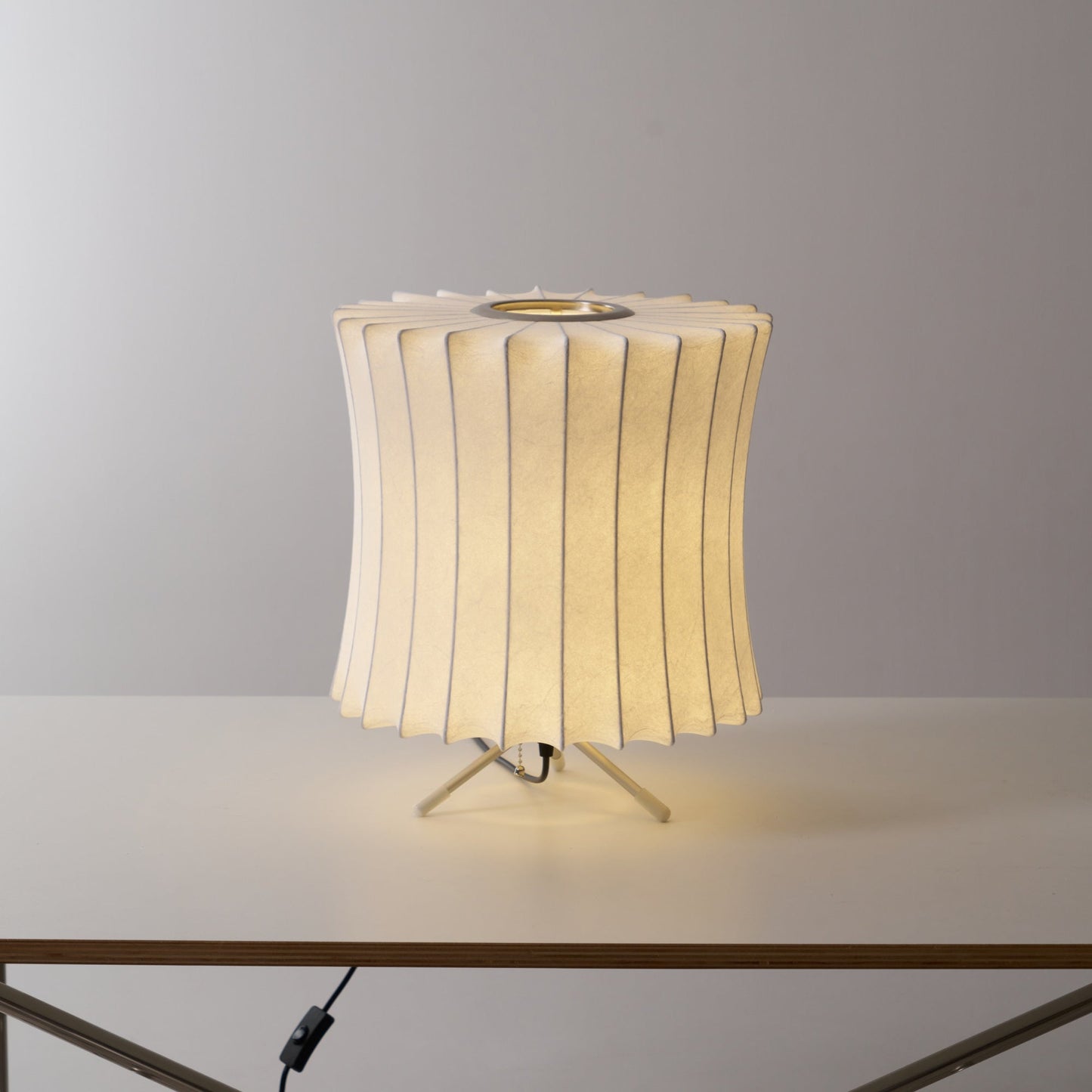 Tripod Bubble Table Lamp