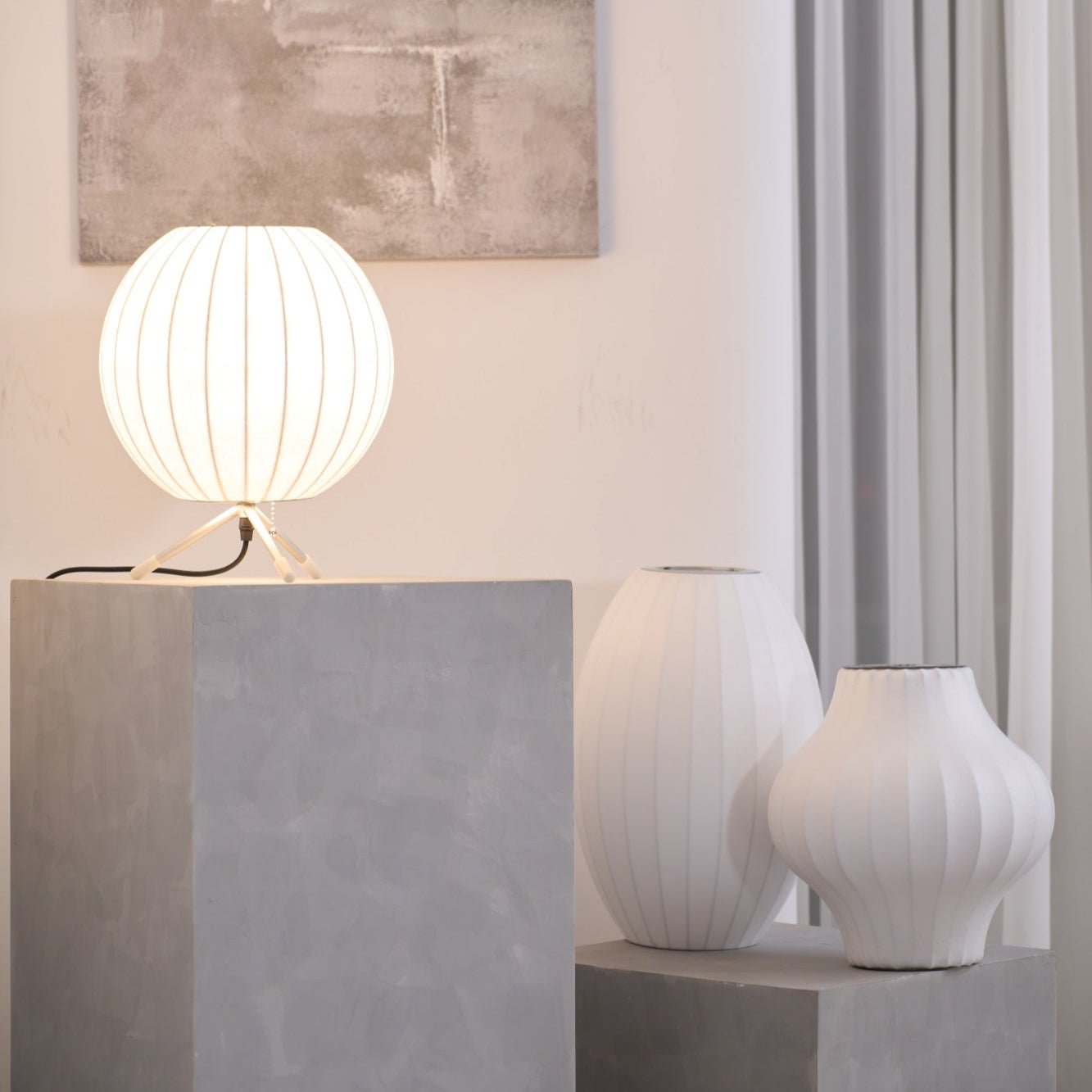 Tripod Bubble Table Lamp