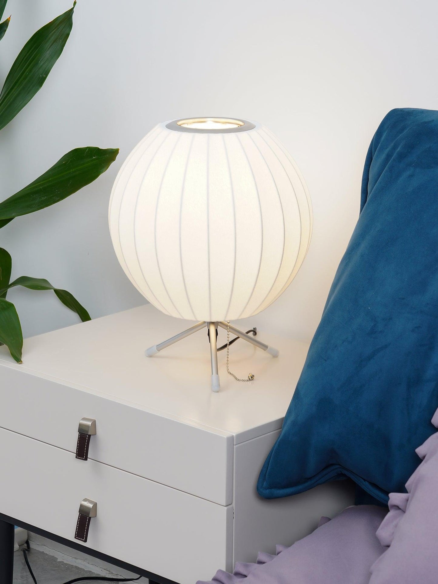 Tripod Bubble Table Lamp