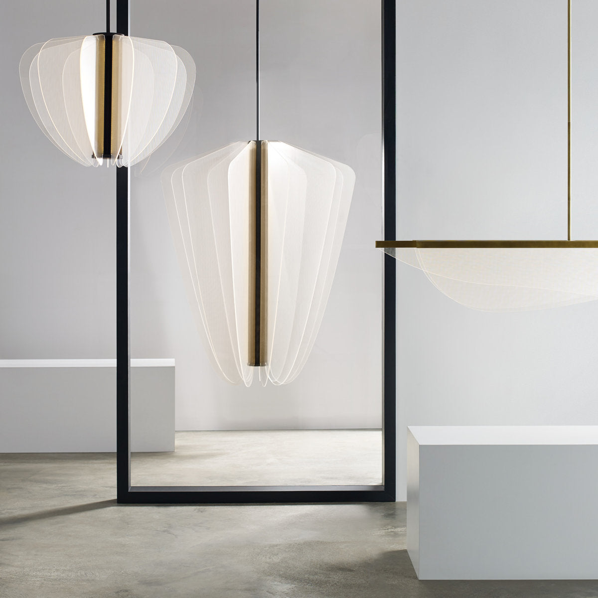 Nyra 28 Chandelier