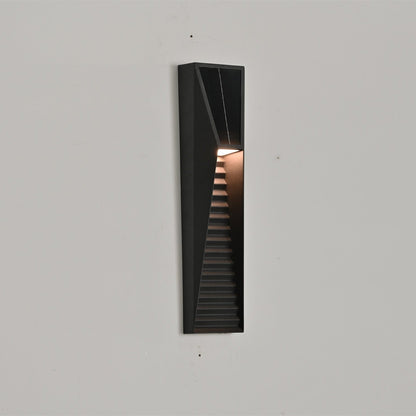 Obsidian Path Solar Outdoor Wall Light