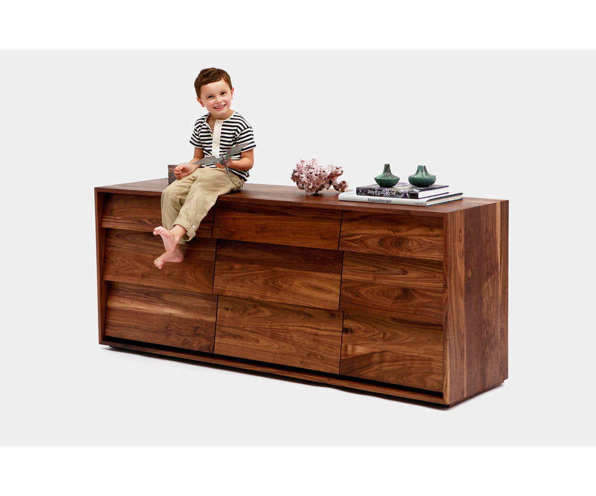 Oliver 9 - Drawer Solid Wood Dresser