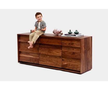 Oliver 9 - Drawer Solid Wood Dresser