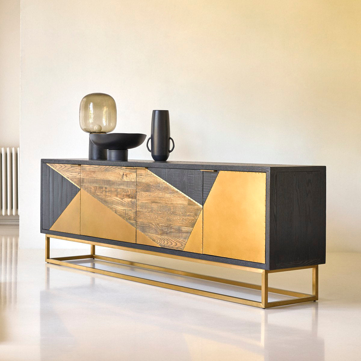 Oscar Media Console