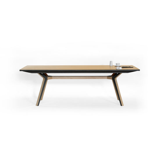 Pirwi Dining Table