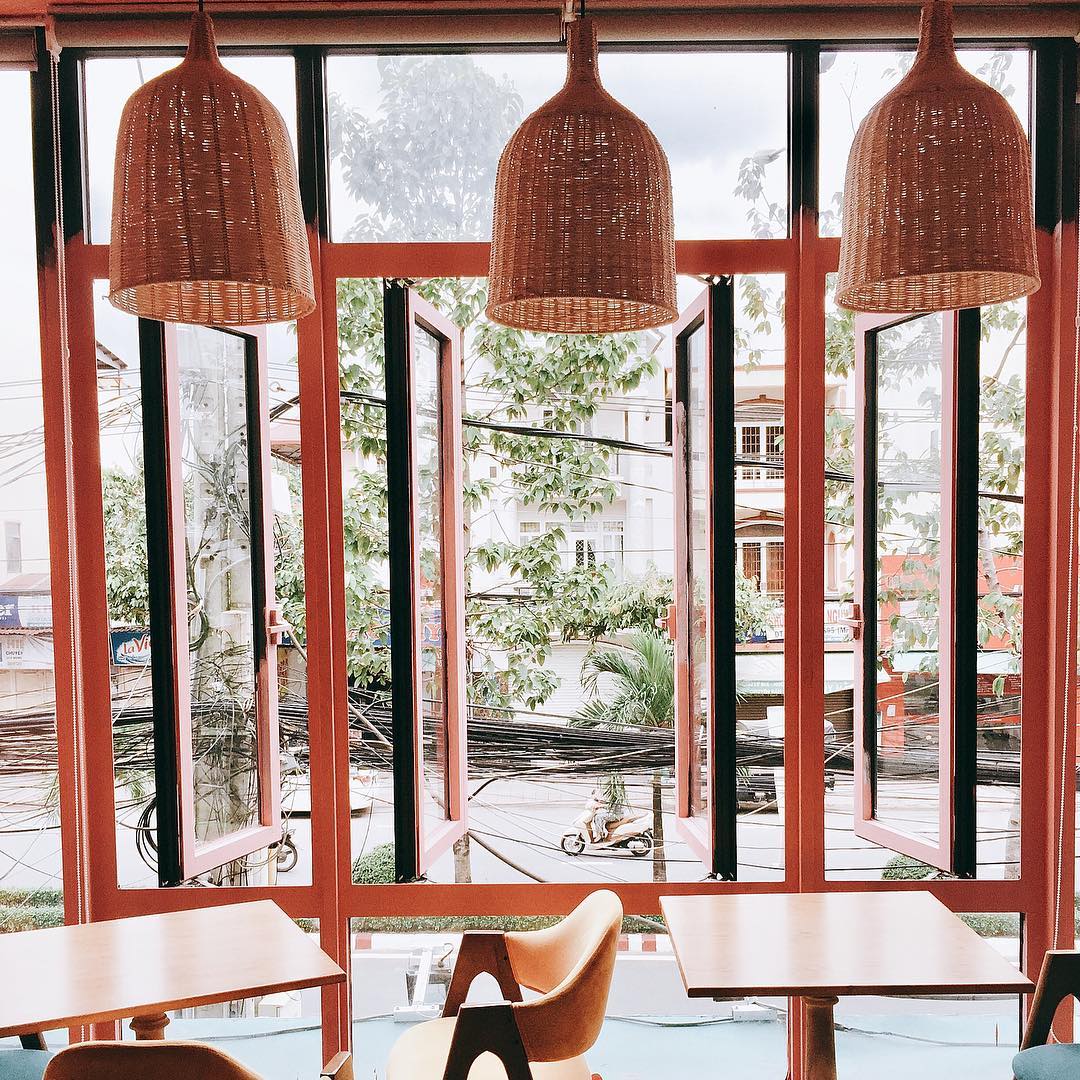 Rattan Pendant Light