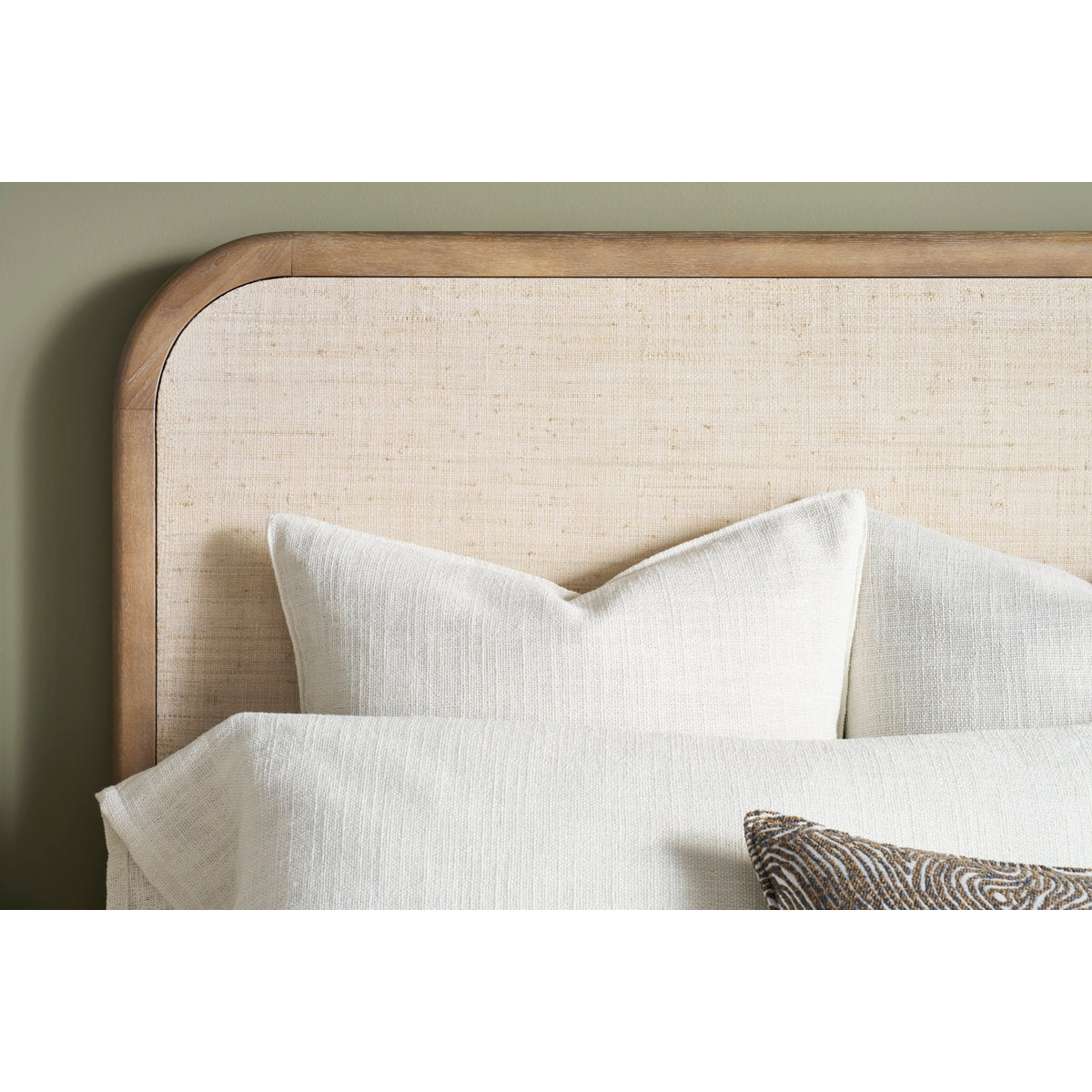 Reveal Bed