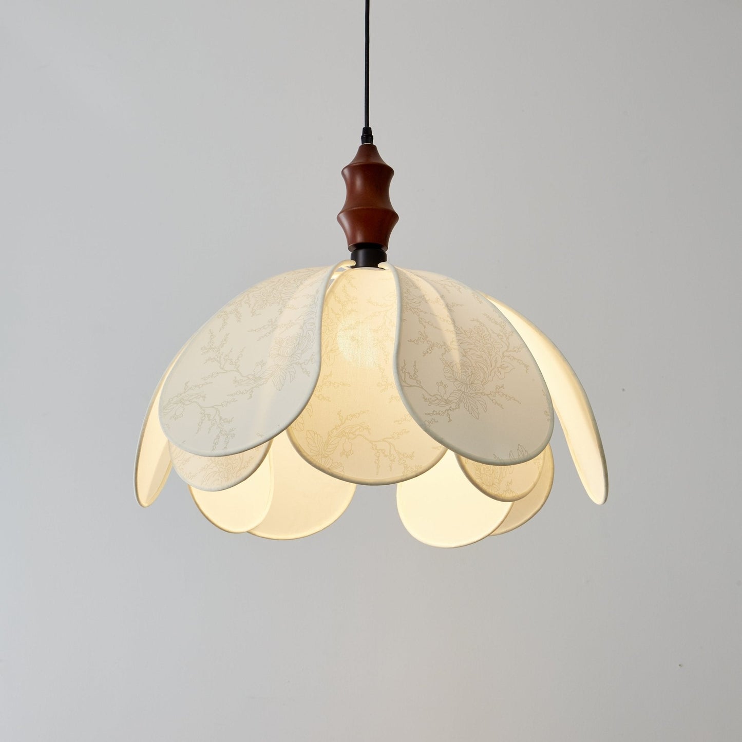 Roswyn Petal Pendant Lamp