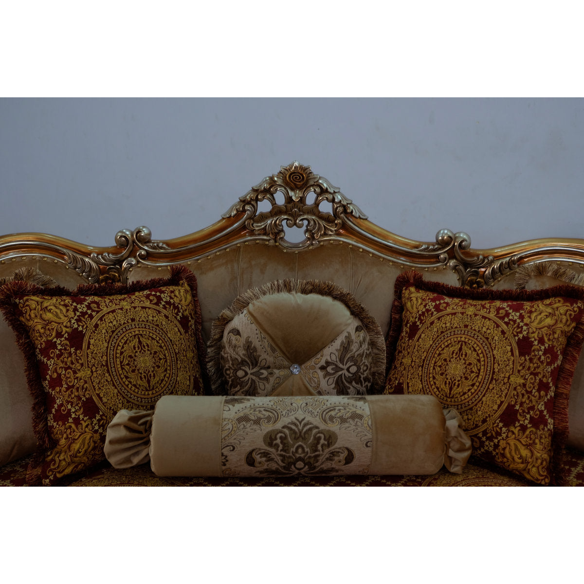 Saint Germain Loveseat