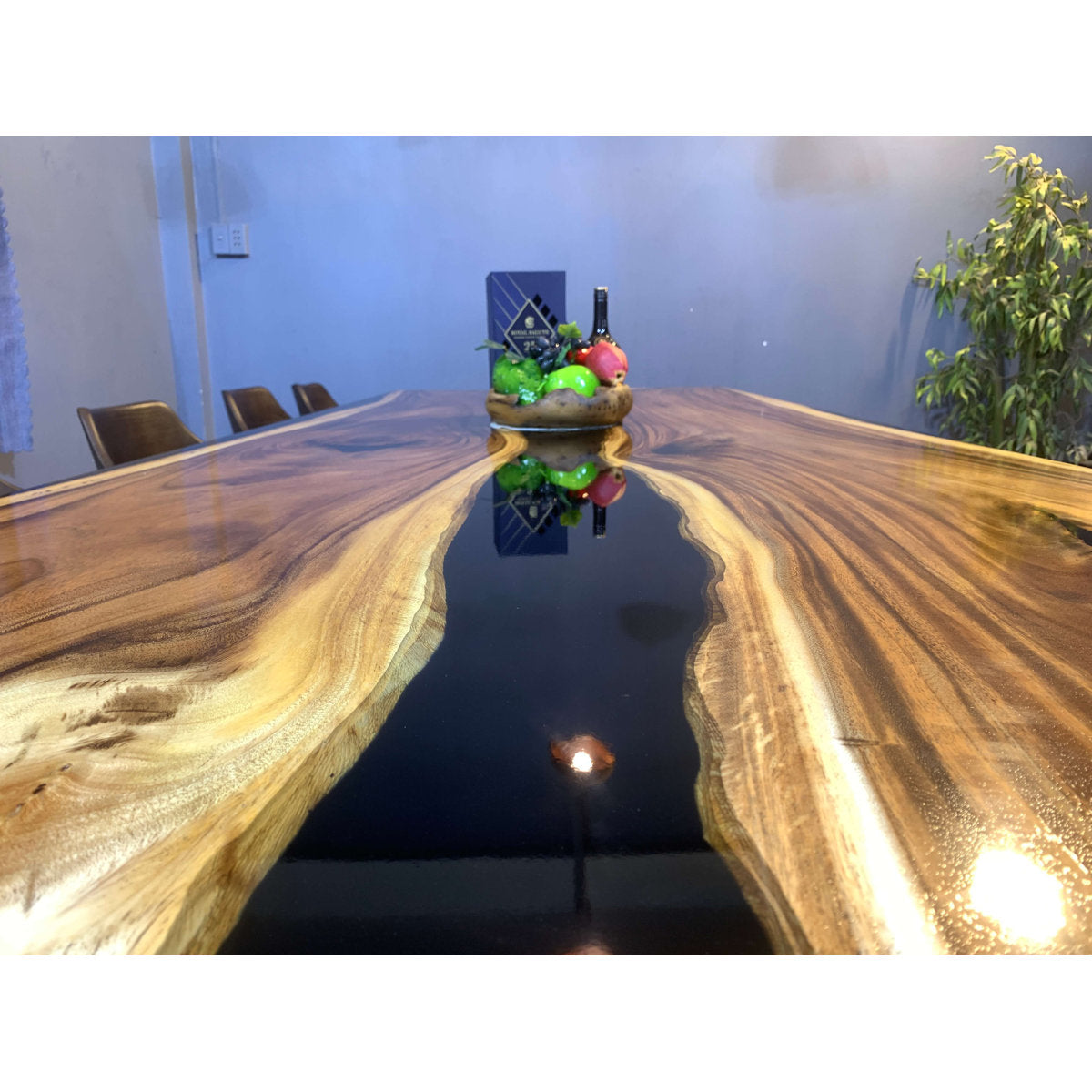 Santo Dining Table