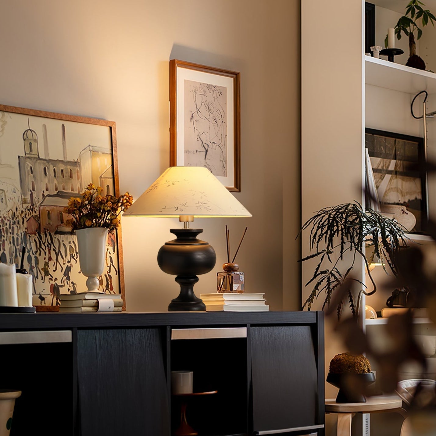 Solbloom Table Lamp