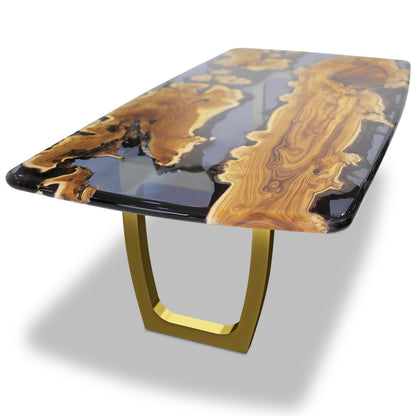 Staphyle Dining Table