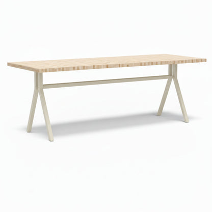 Strut Caf茅 Dining Height