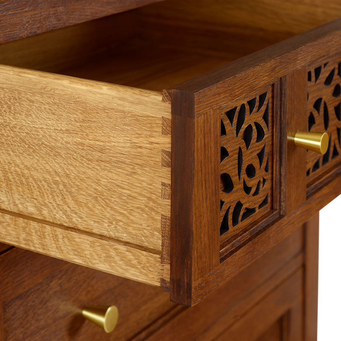 Surrey Hills 6 - Drawer Solid Wood Dresser