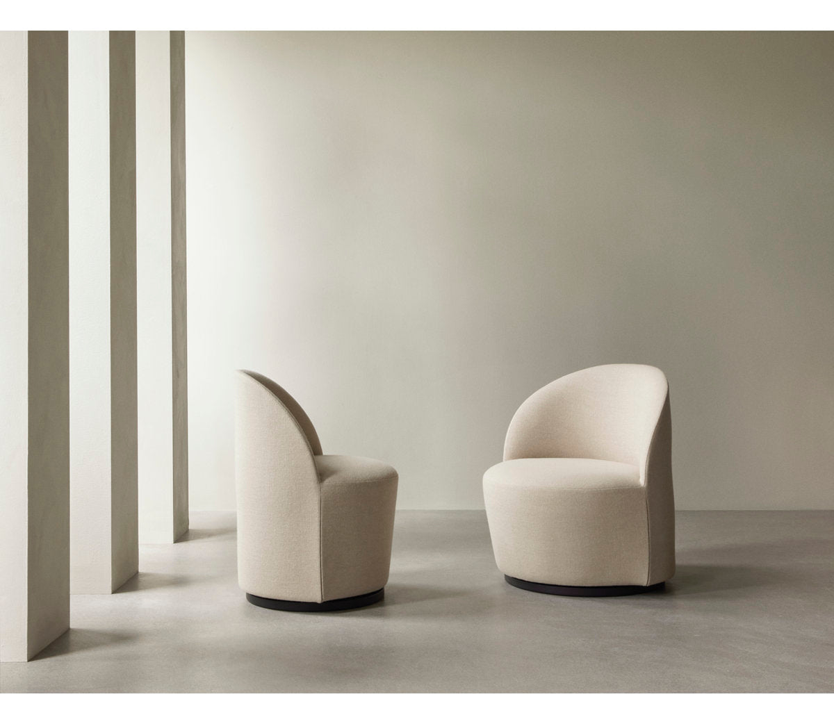 Tearoom Barrel Chair Chair with Ottoman