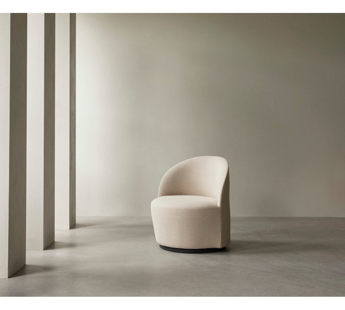 Tearoom Barrel Chair Chair with Ottoman