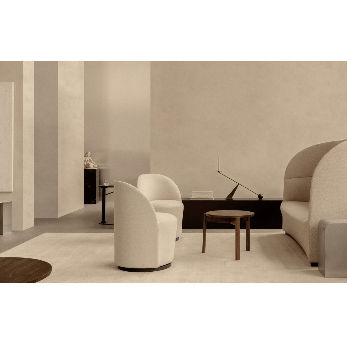 Tearoom Barrel Chair Chair with Ottoman