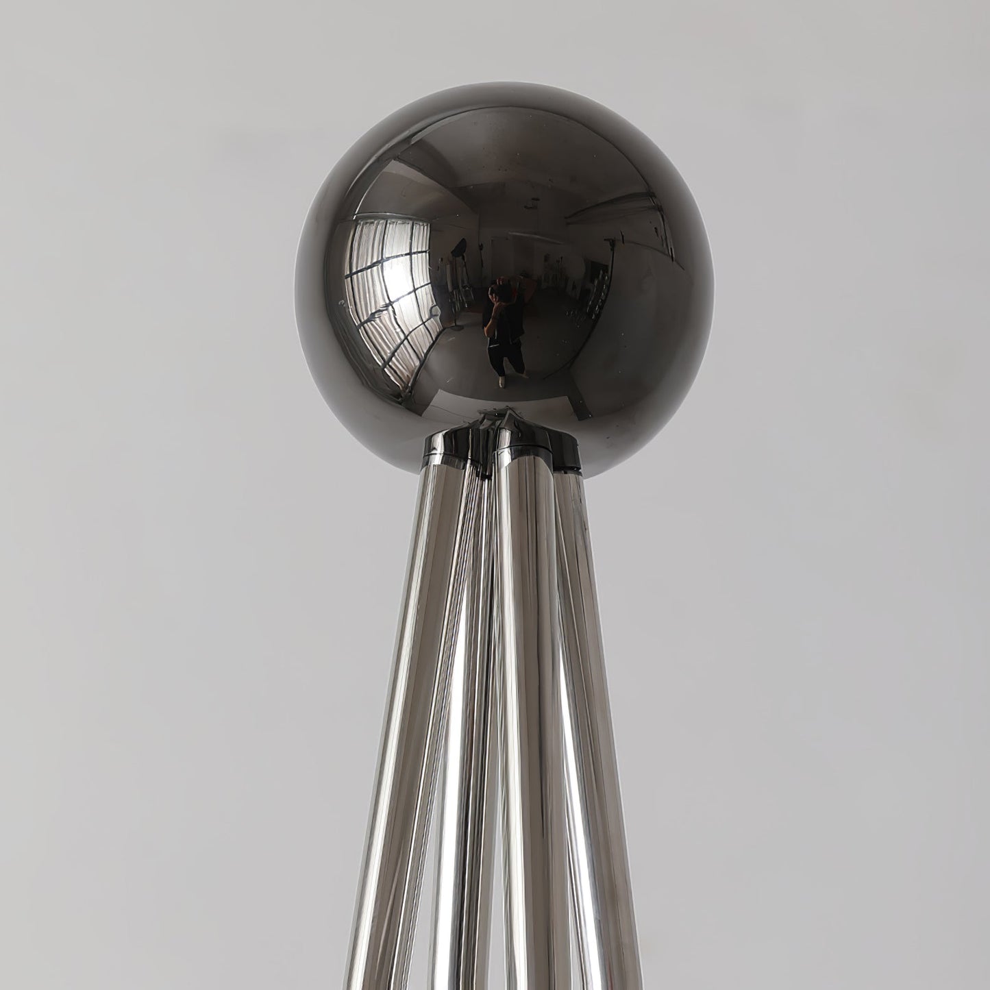 Obelisk Mesh Floor Lamp
