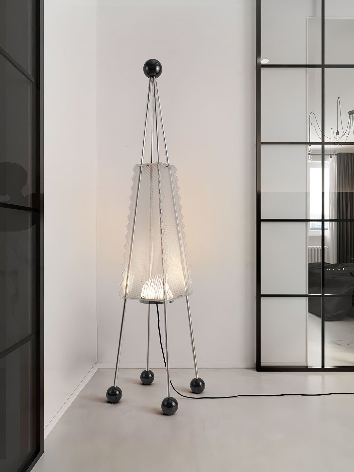 Obelisk Mesh Floor Lamp