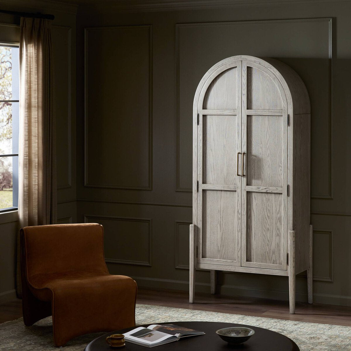 Tolle China Cabinet