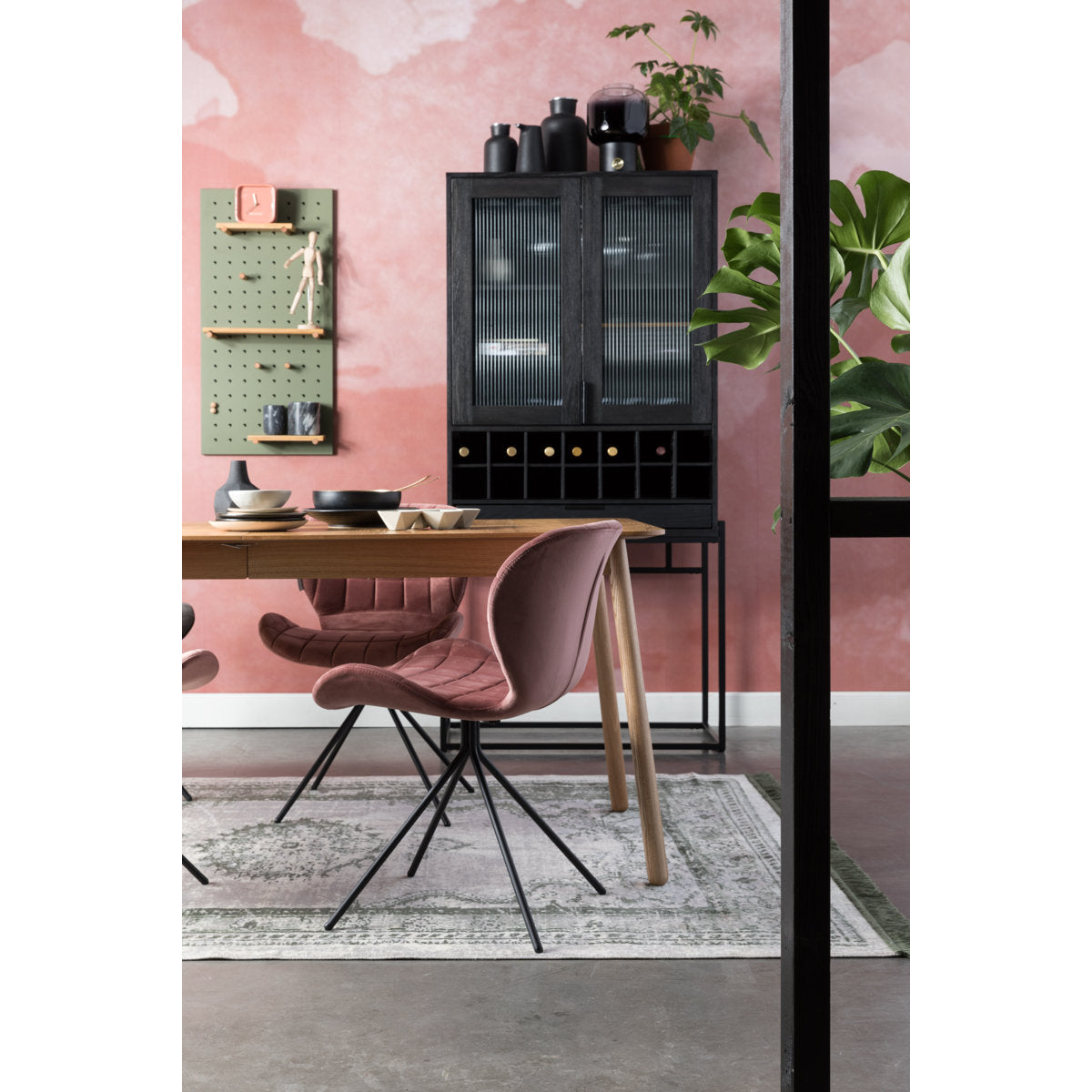 Travis Accent Cabinet