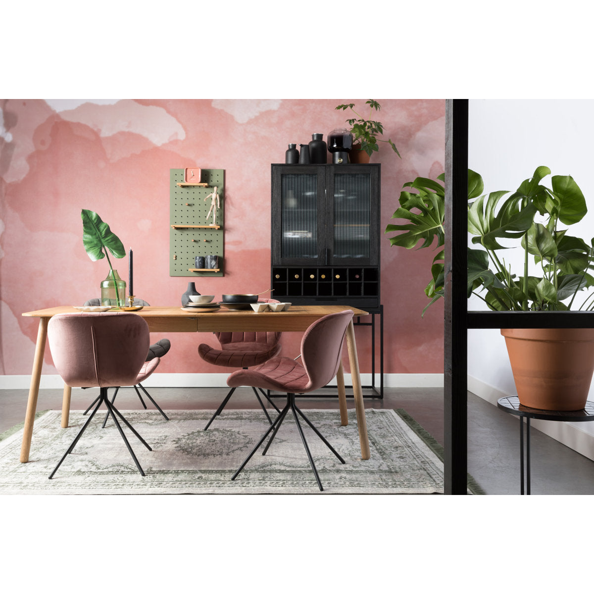 Travis Accent Cabinet