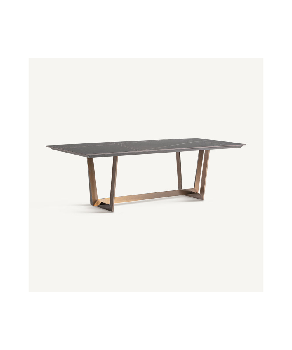 Tremp Dining Table