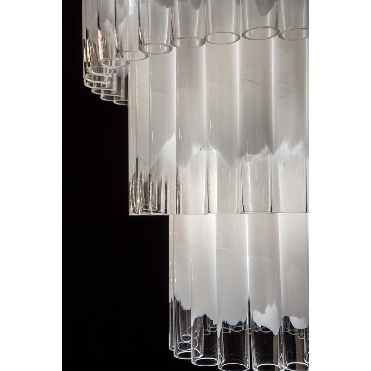 Tyrell 16 - Light Chandelier