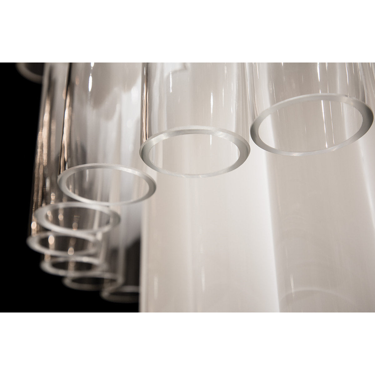 Tyrell 9 - Light Chandelier