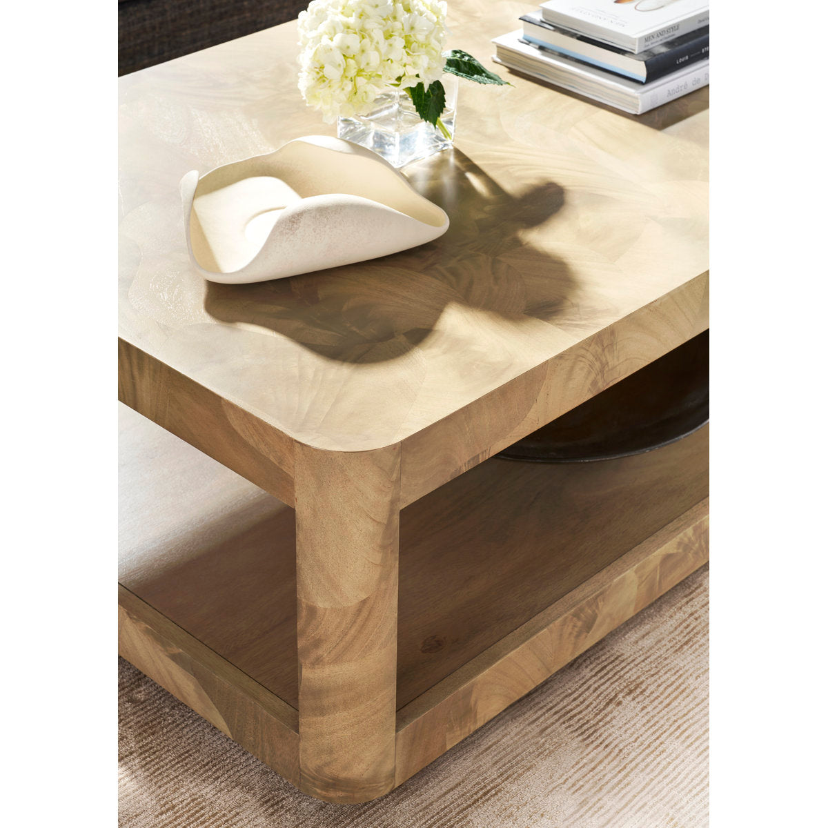 Verge Cocktail Table