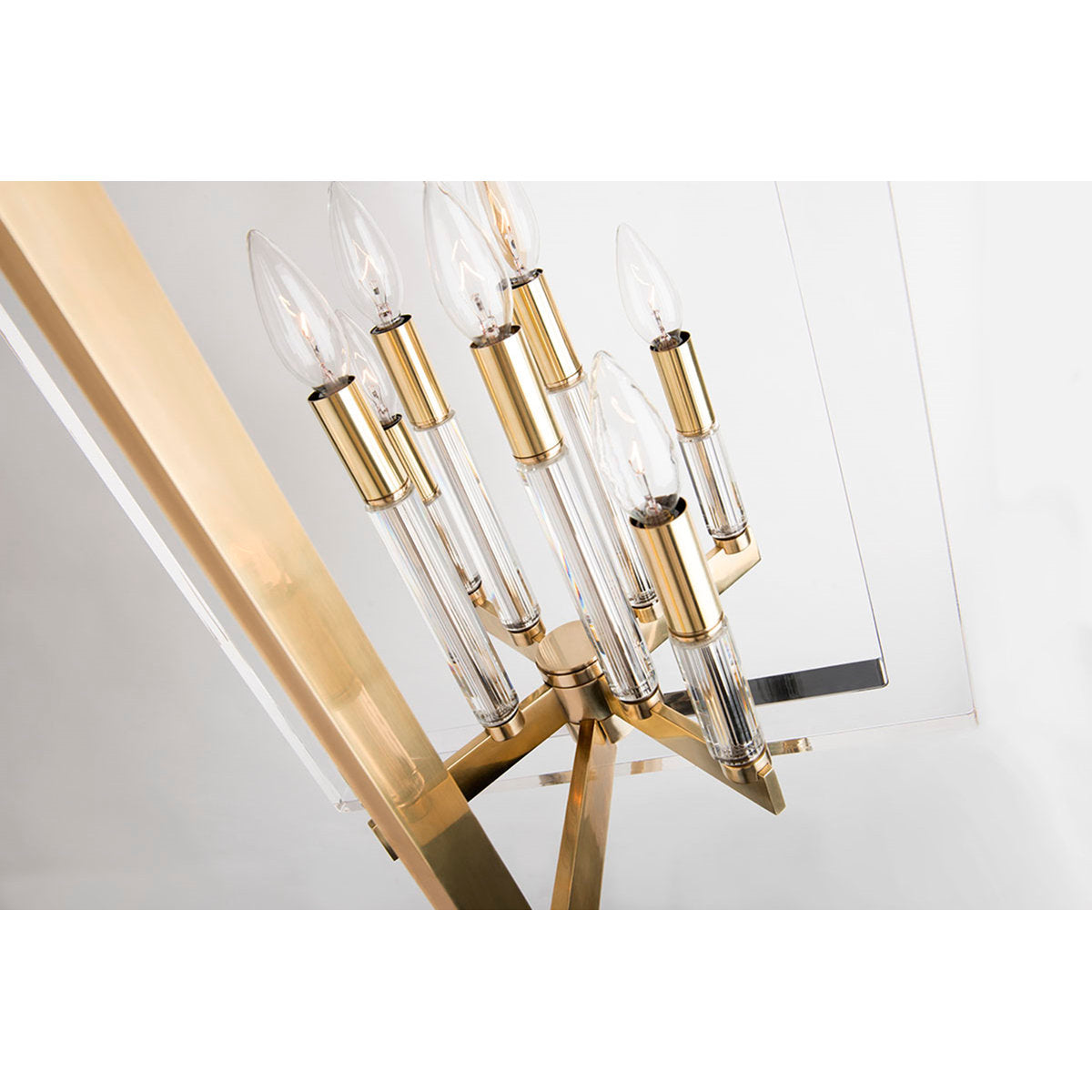 Wellington 8 - Light Chandelier