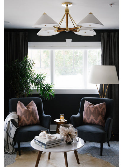 Williamsburg 8 Light Chandelier - Aged Brass