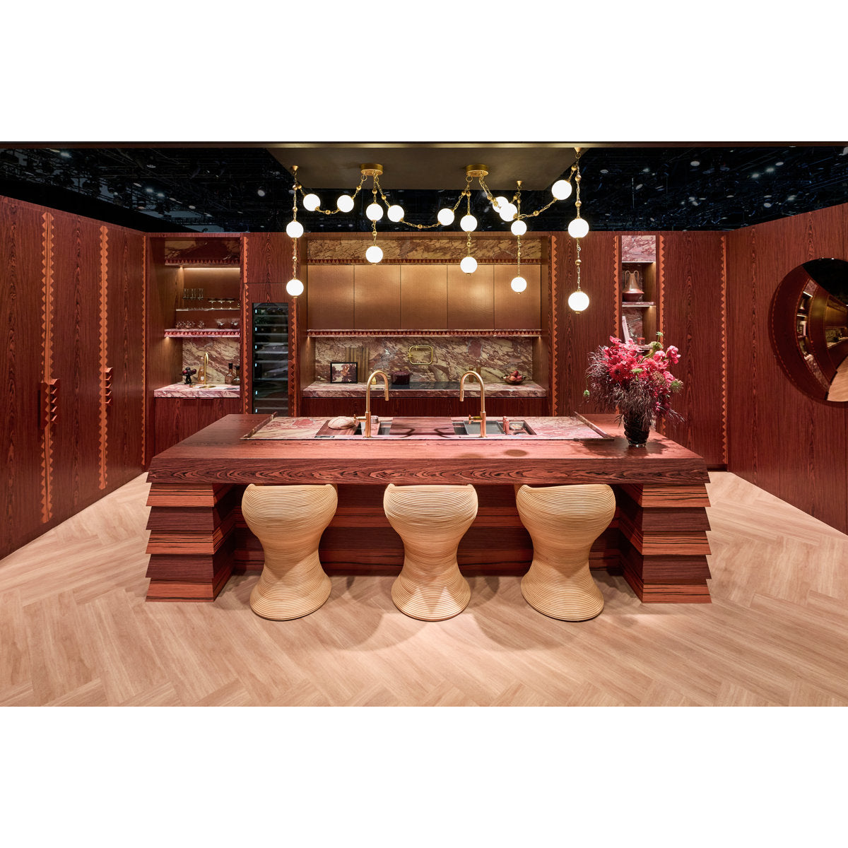 Zircon Bath And Vanity